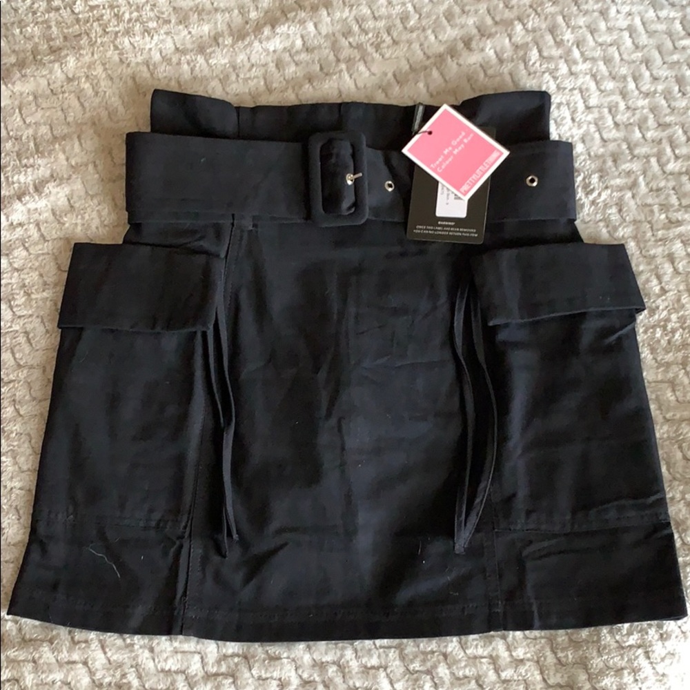 Prettylittlething 💕 Cute Petite Black Cargo Skirt